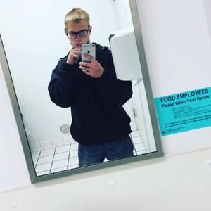 Meet your Posher, Brandon